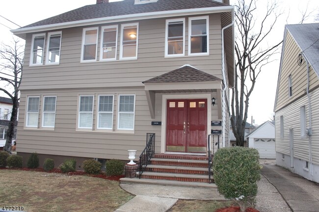 Building Photo - 226 Beech St