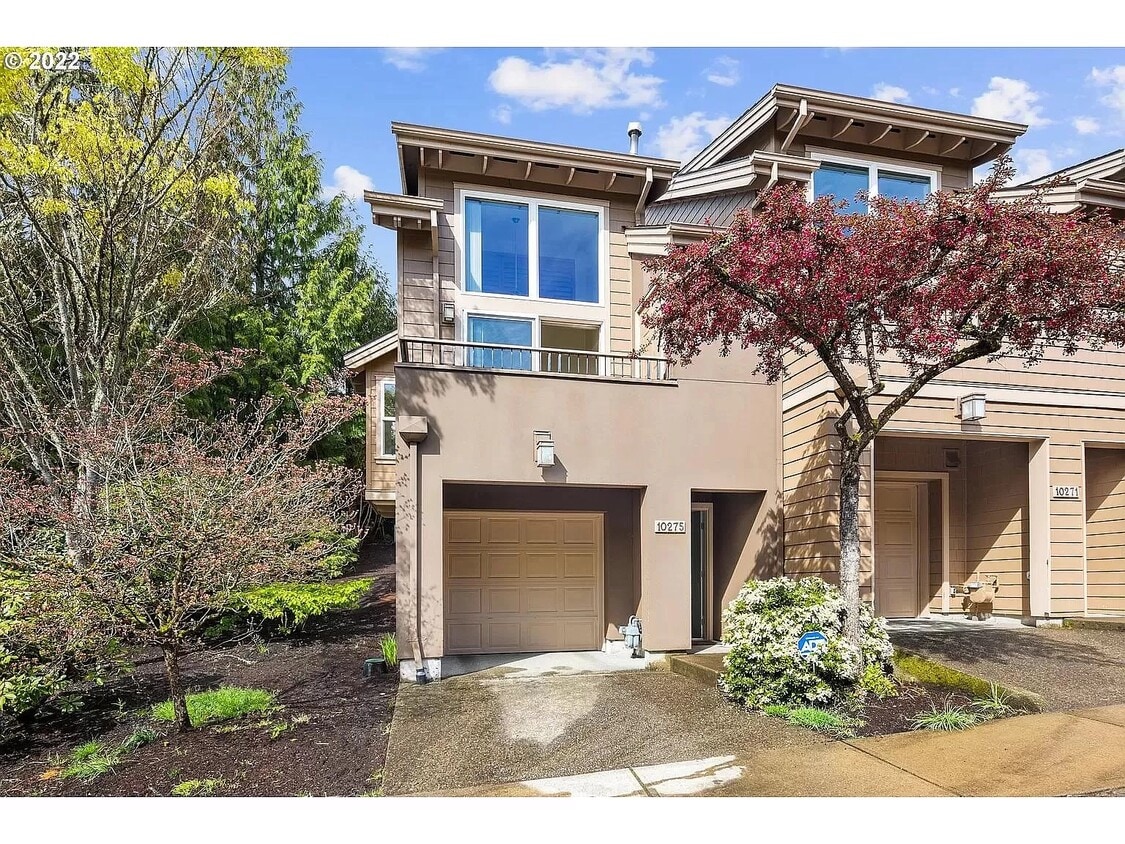 10275 NW Alder Grove Ln, Portland, OR 97229 Townhome Rentals in