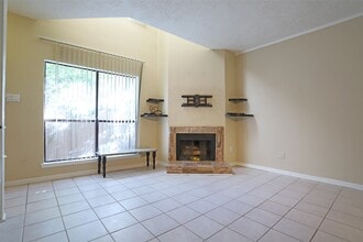 Building Photo - 2125 Augusta Dr