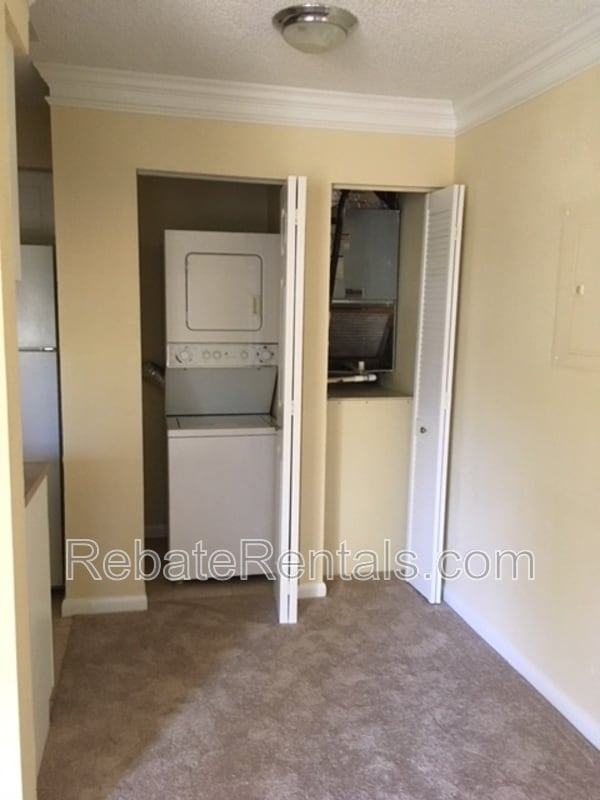 Foto del edificio - 100 Fairway Park Blvd