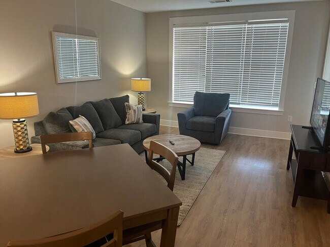 Building Photo - 5839 Ardrey Kell Rd