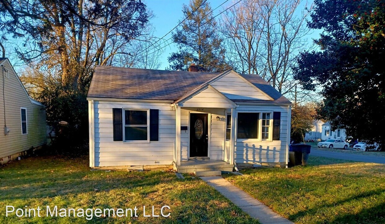 2 br, 1 bath House 2714 Massachusetts Av... House Rental in Roanoke