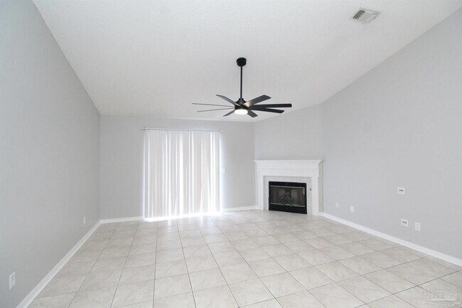 Foto del edificio - 1713 Cahaba Cir