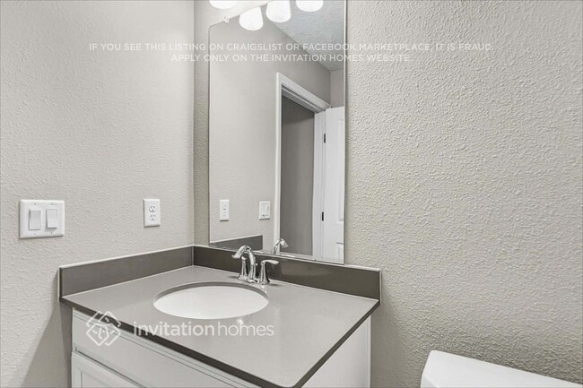 Building Photo - 667 Cherry Ridge Dr