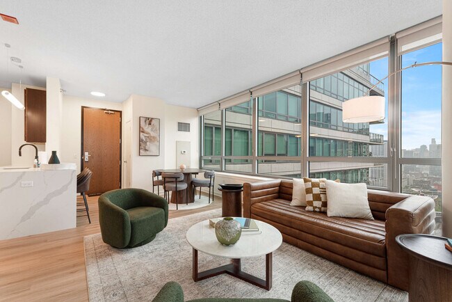 Foto del edificio - 365 N Halsted St