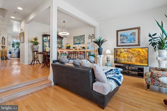 Foto del edificio - 3392 Beechcliff Dr