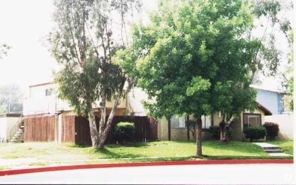 Primary Photo - 1094 N Clifford Ave