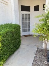 Building Photo - 2498 Foxmoore Ct