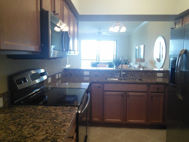 Building Photo - 7019 River Hammock Dr