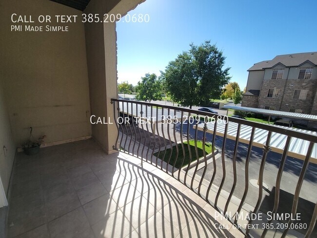 Foto del edificio - Gorgeous 3-Bedroom Condo with Balcony in S...