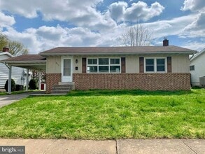 Building Photo - 833 Gunnison Rd