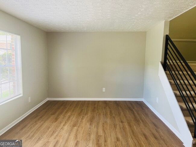 Building Photo - 513 Toombs St