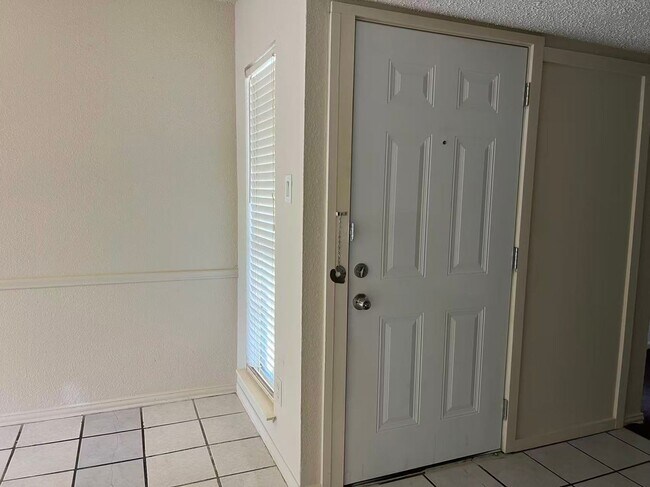Foto del edificio - Beautiful 3 Bedroom 2 Bathroom in Plano!