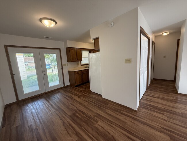 Foto del edificio - 828 N Washington St