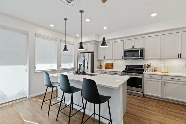 Foto del edificio - 5723 Synergy Ct