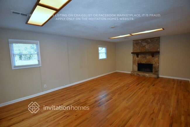 Building Photo - 2984 Sawgrass Trail SW