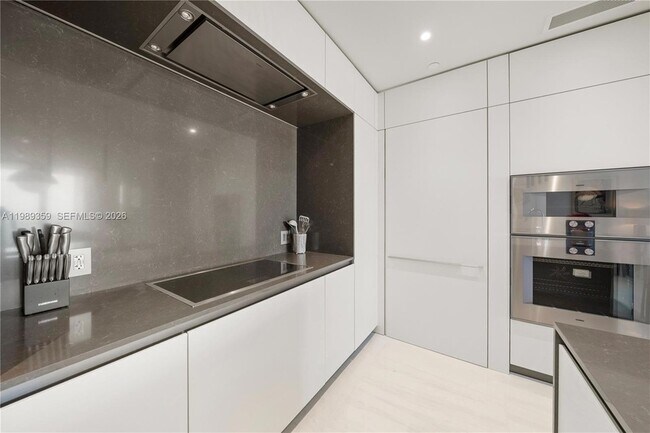 Foto del edificio - 300 Biscayne Blvd Way