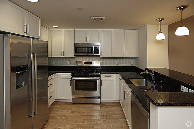 780sf Plano, 1 baño - 7 Cameron