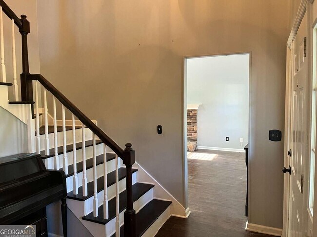 Building Photo - 30 Candlewood Ct