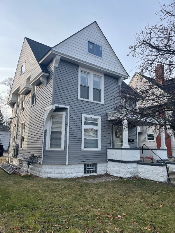 Foto del edificio - 1314 Wealthy St SE