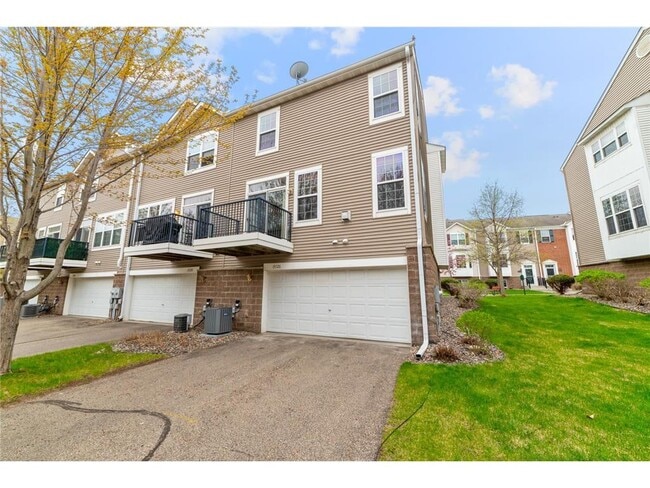 Building Photo - 15726 Frisian Ln