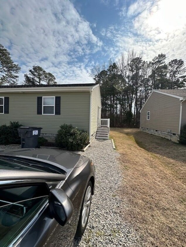 Updated 1 bedroom/1 bath - Updated 1 bedroom/1 bath