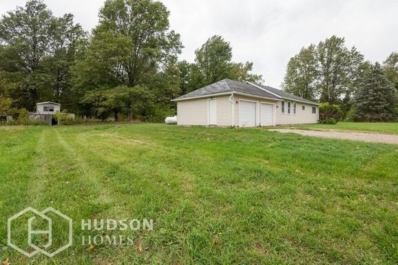 Foto del edificio - AVAILABLE NOW! - 13921 Silver St, Weston, ...