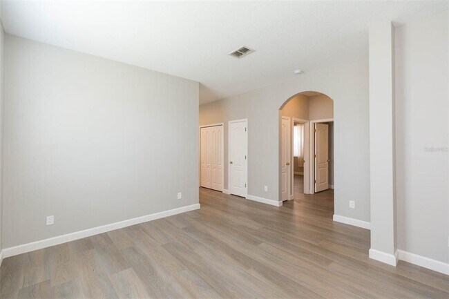 Foto del edificio - 17843 Cunningham Ct