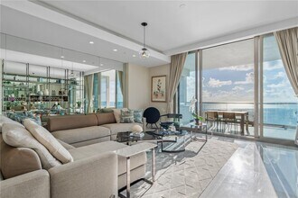 Building Photo - 17901 Collins Ave