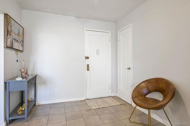 Foto del edificio - 600 Pelham Rd