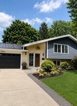Building Photo - 409 Winnebago Ave