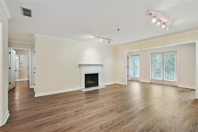 Foto del edificio - 3203 Lenox Pl NE
