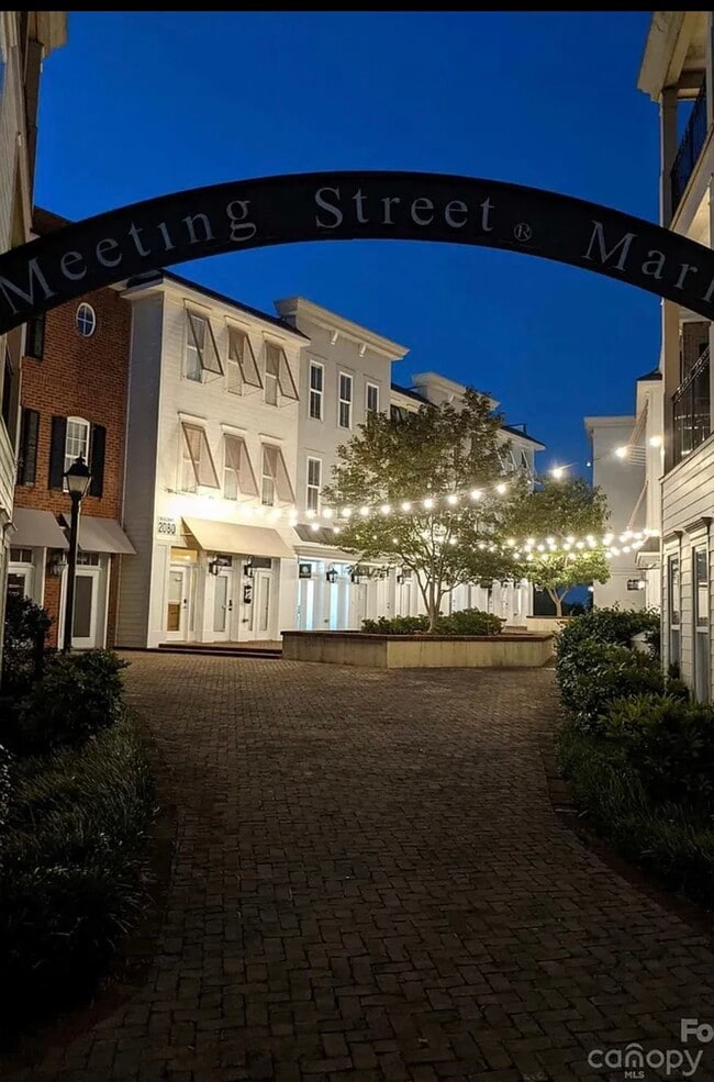 Building Photo - 2092 Ayrsley Town Blvd