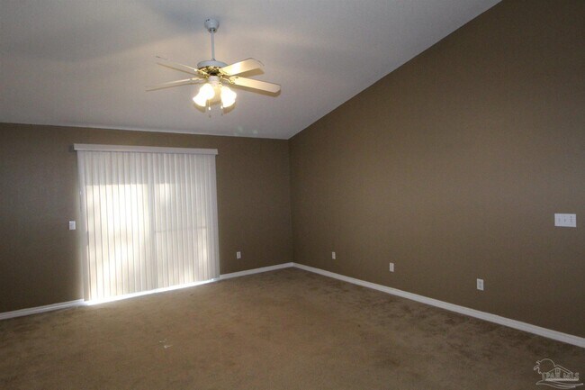 Foto del edificio - 4319 Crosswind Dr