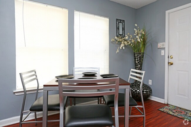 Comedor - The Retreat at Four Points
