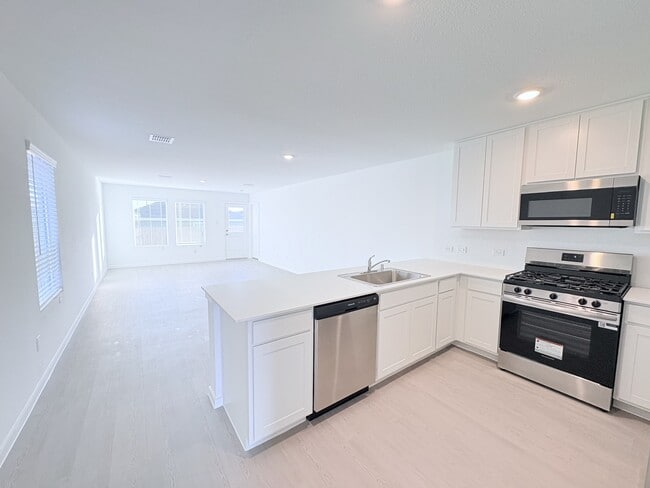 Building Photo - 1000 Calley Pear Trl