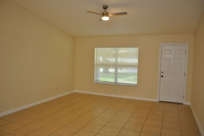 Building Photo - Leigh High Woods Duplex, Side B