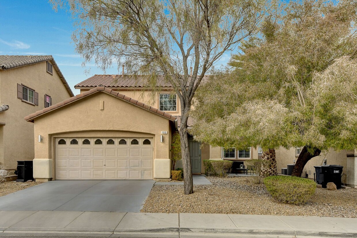 Foto principal - 4 bedroom home in Henderson!