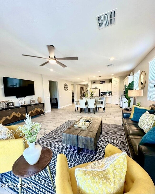 Building Photo - 11665 W Levi Dr