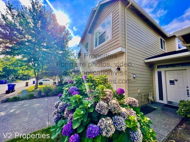Building Photo - 3 br, 2.5 bath House - 21844 NE Heartwood ...