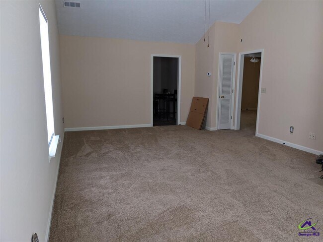 Foto del edificio - 100 Wrights Mill Cir