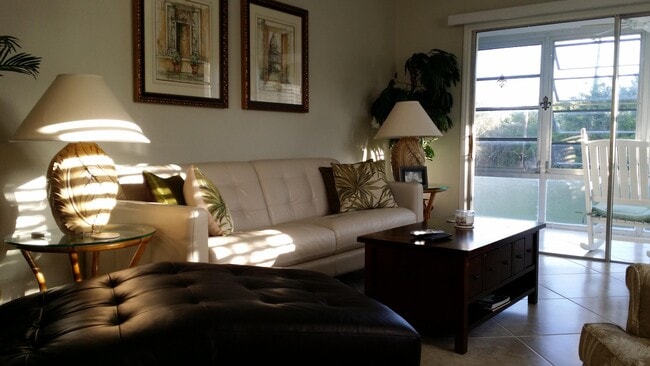 Foto del edificio - 1225 NW 21st St