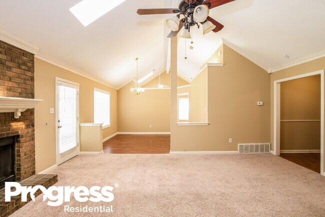 Foto del edificio - 6662 Dawnhill Rd