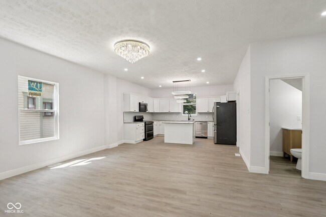 Foto del edificio - 2728 Carrollton Ave