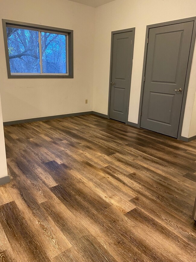 Foto del edificio - 211 Belvidere St E