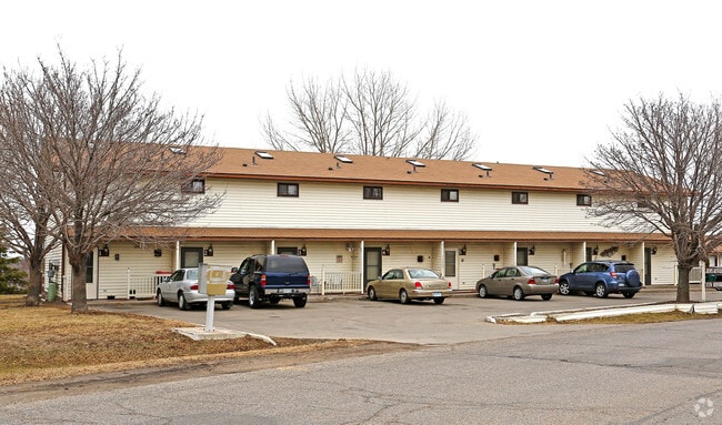 Building Photo - Jen's Rivervue Apartments