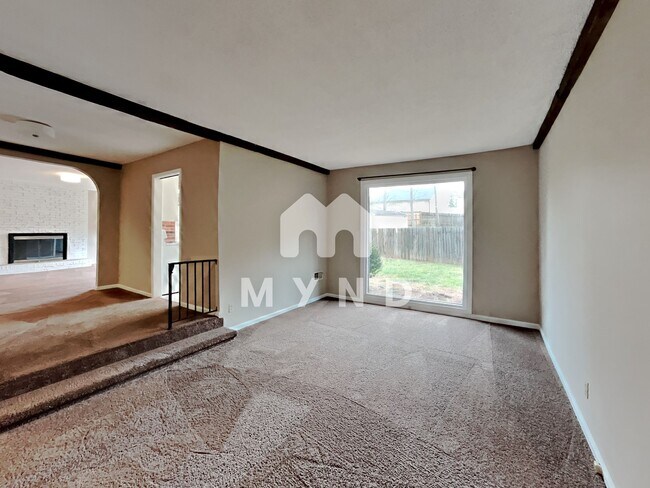 Building Photo - 988 Hearthstone Dr