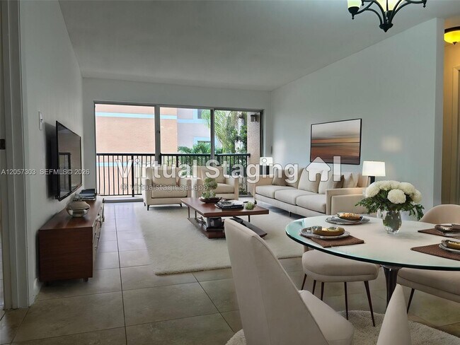 Foto del edificio - 8851 Wiles Rd