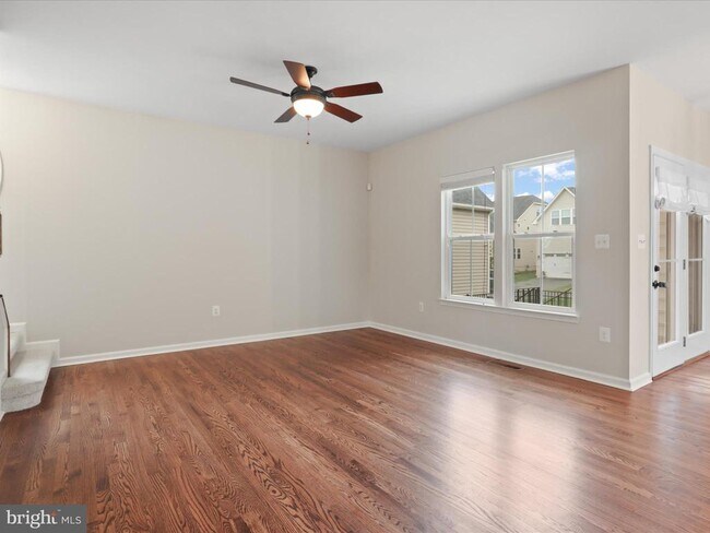 Foto del edificio - 41639 Adamson Dr