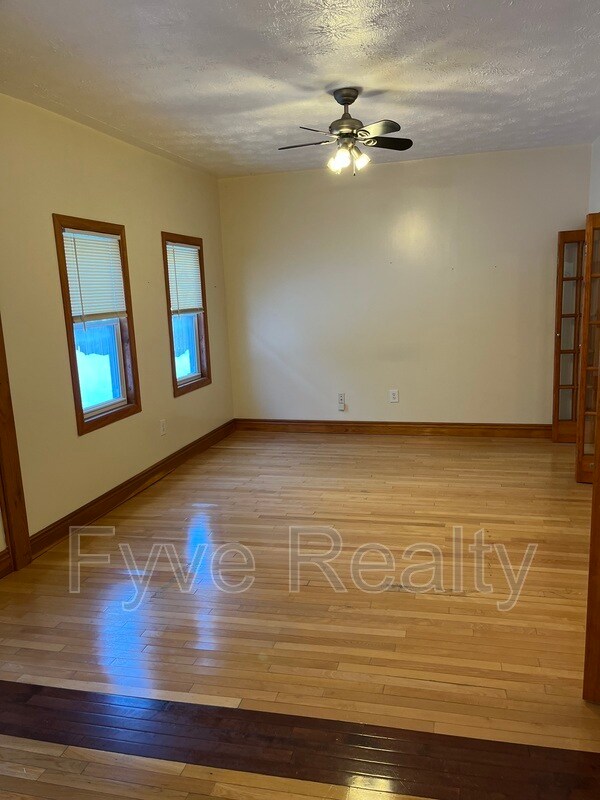 2359 W 5th St Unit Apt 5, Cleveland, OH 44113 Condo for Rent in Cleveland, OH